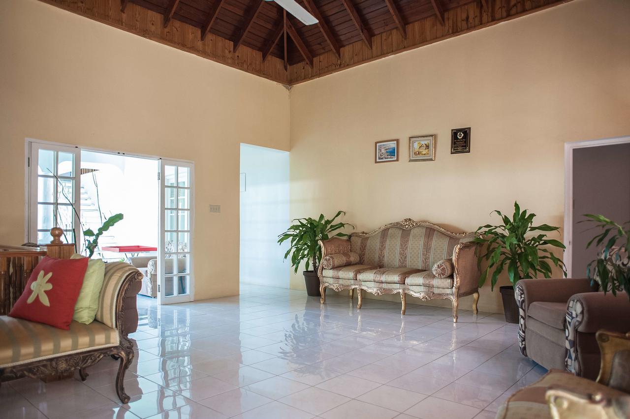 Diamond Villa Guest House Montego Bay Exteriér fotografie