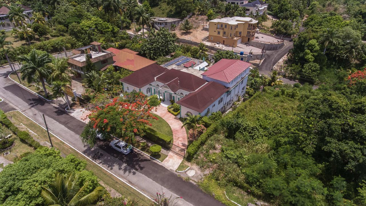 Diamond Villa Guest House Montego Bay Exteriér fotografie